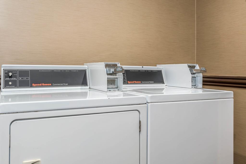 Comfort Suites Springfield Buitenkant foto