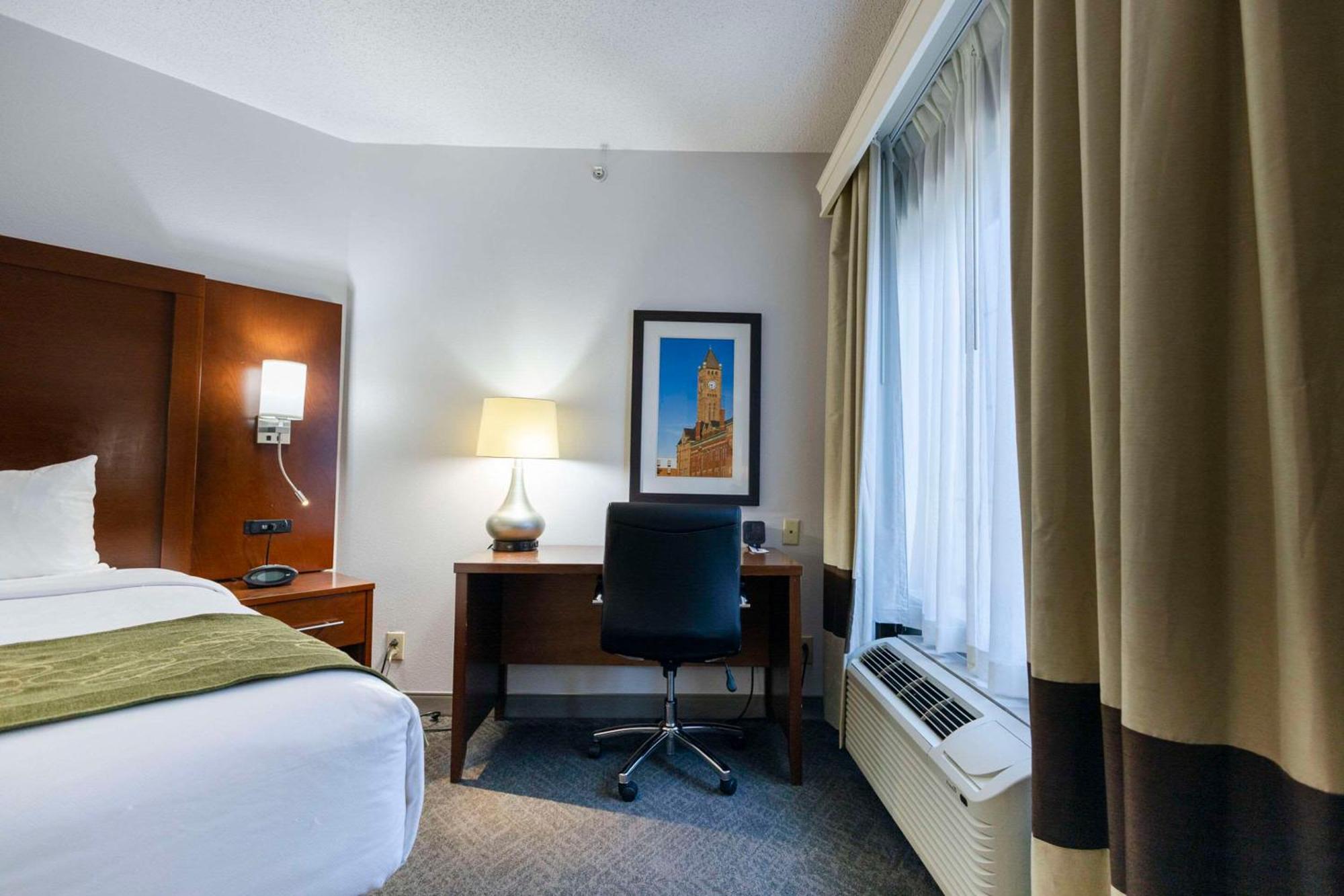 Comfort Suites Springfield Buitenkant foto