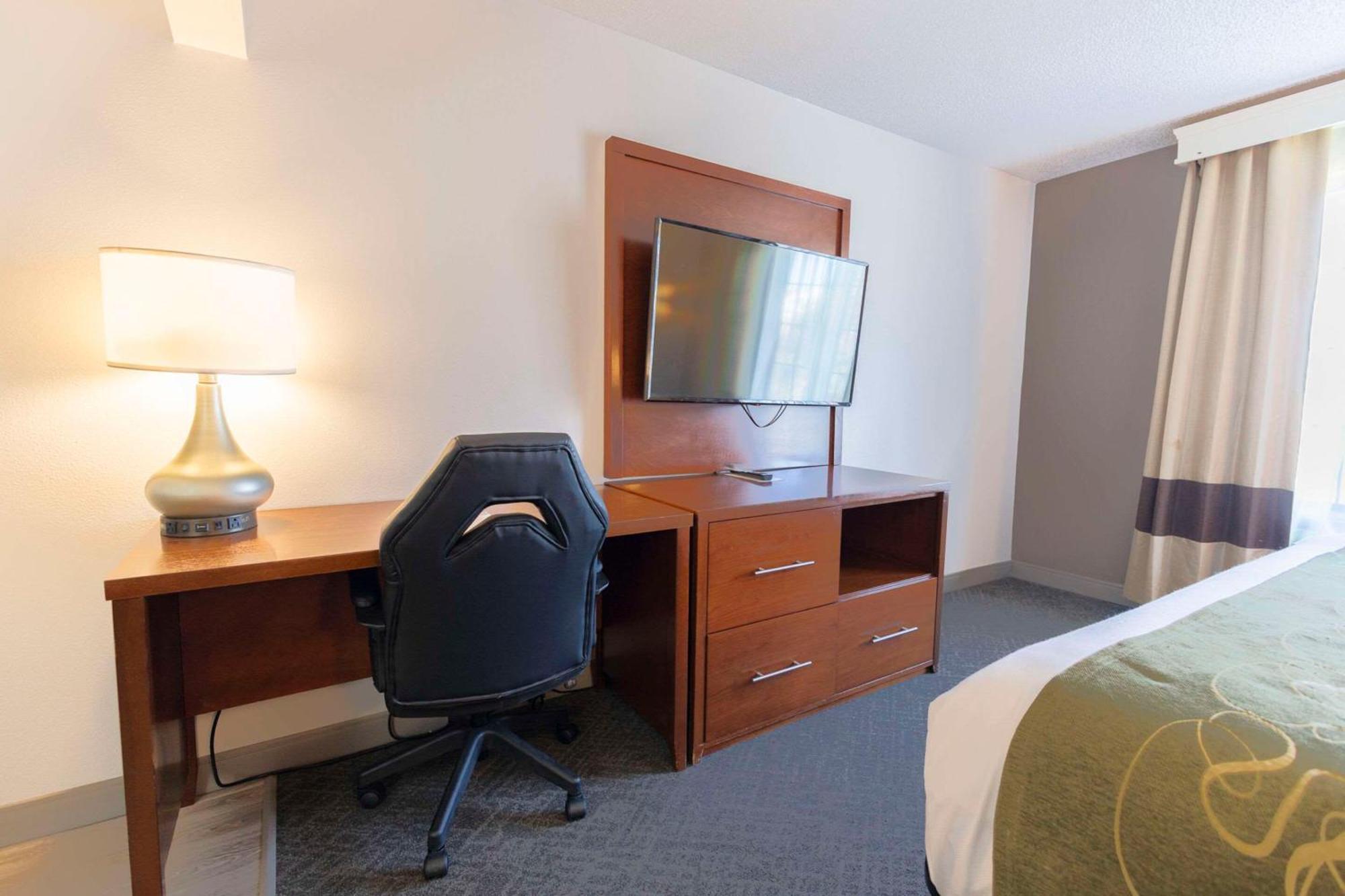 Comfort Suites Springfield Buitenkant foto
