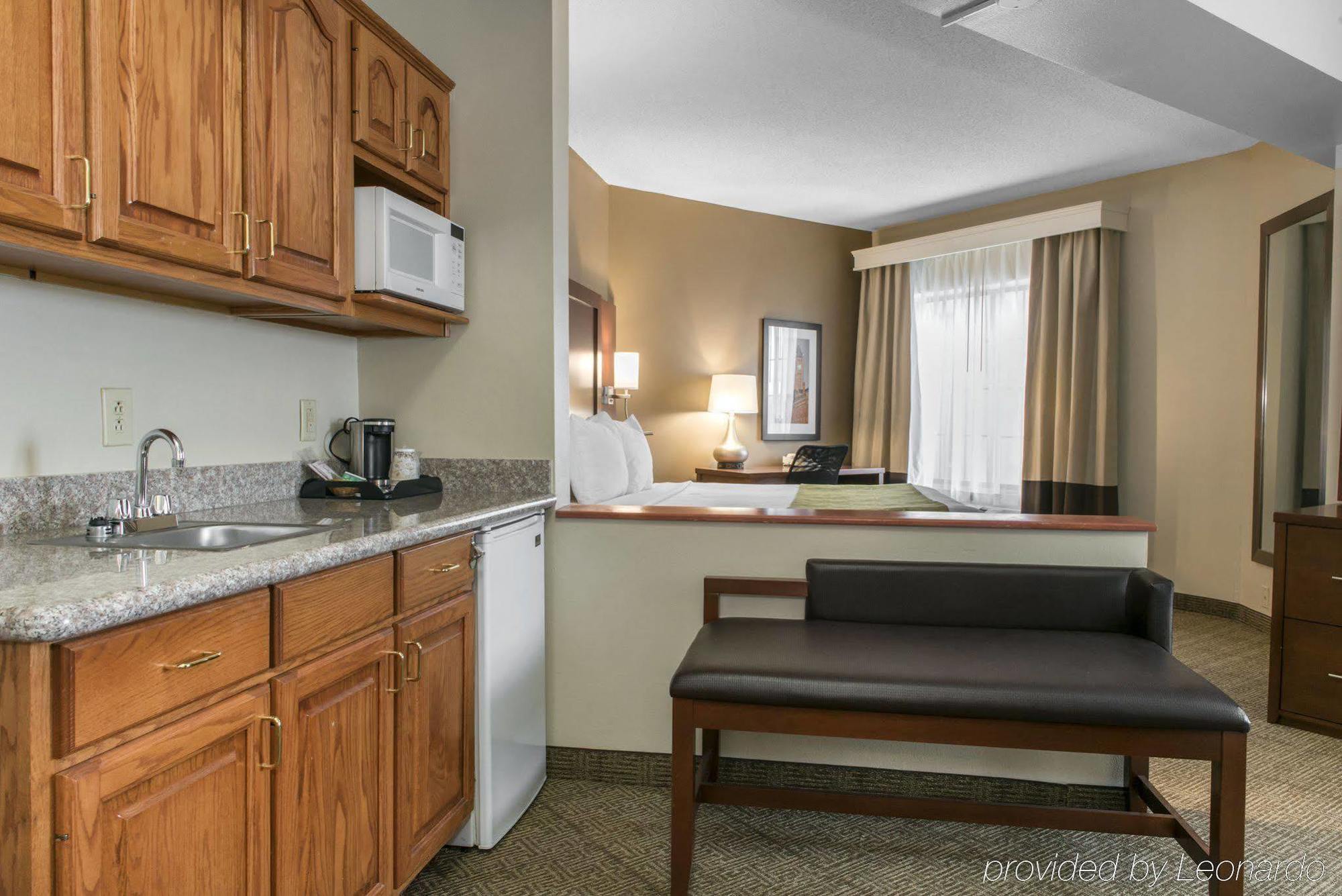 Comfort Suites Springfield Buitenkant foto